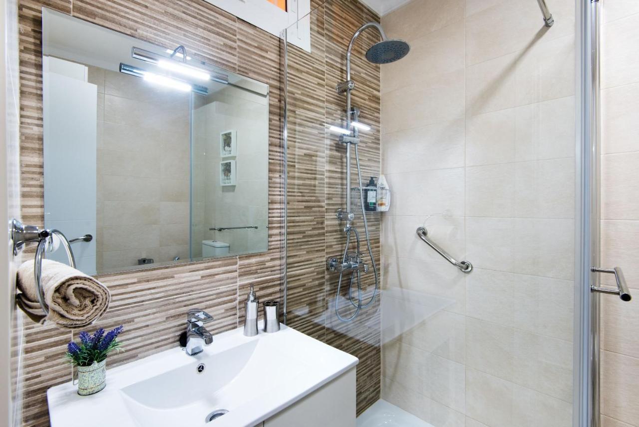 Beachfront Apartment Puerto Marina Benalmadena Exterior photo